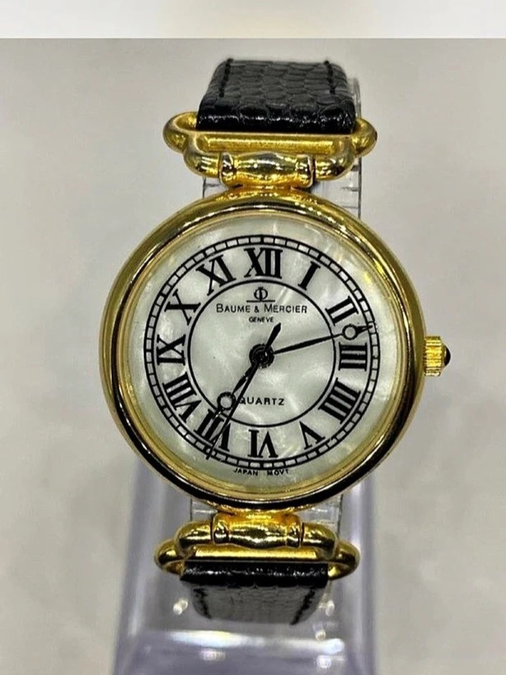 Luxury ^^^ Baume & Mercier *** Roman Numeral Quartz Watch Gold & Black ***